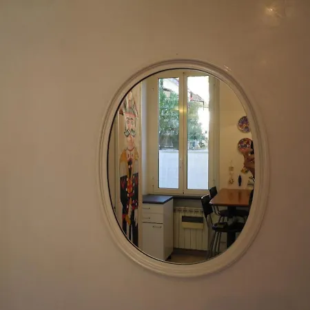 Bilocale Luminoso In Centro A Due Passi Dal Mare