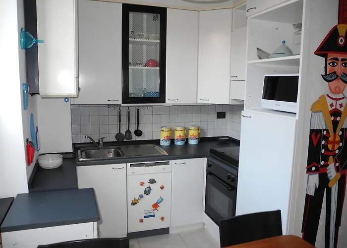 Bilocale Luminoso In Centro A Due Passi Dal Mare Alassio